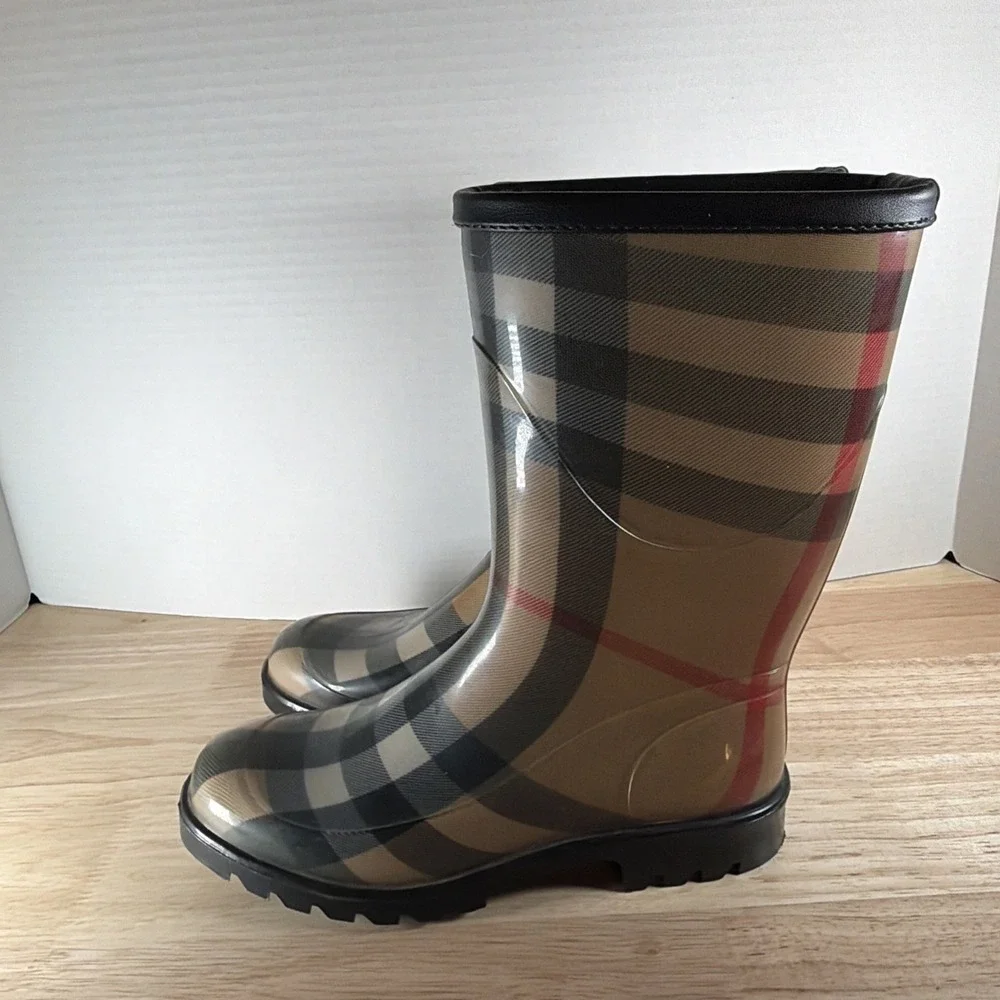 BURBERRY Haymarket Rain Boots Classic Check Size 35 Made In Italy READ!